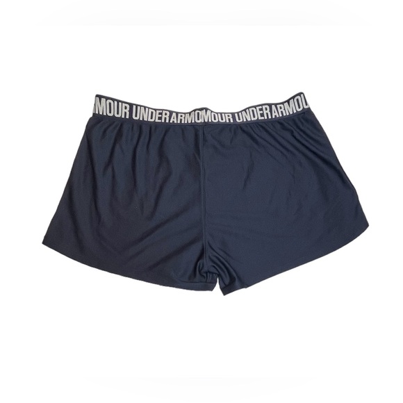 Under Armour Spandex Shorts - Picture 2 of 3